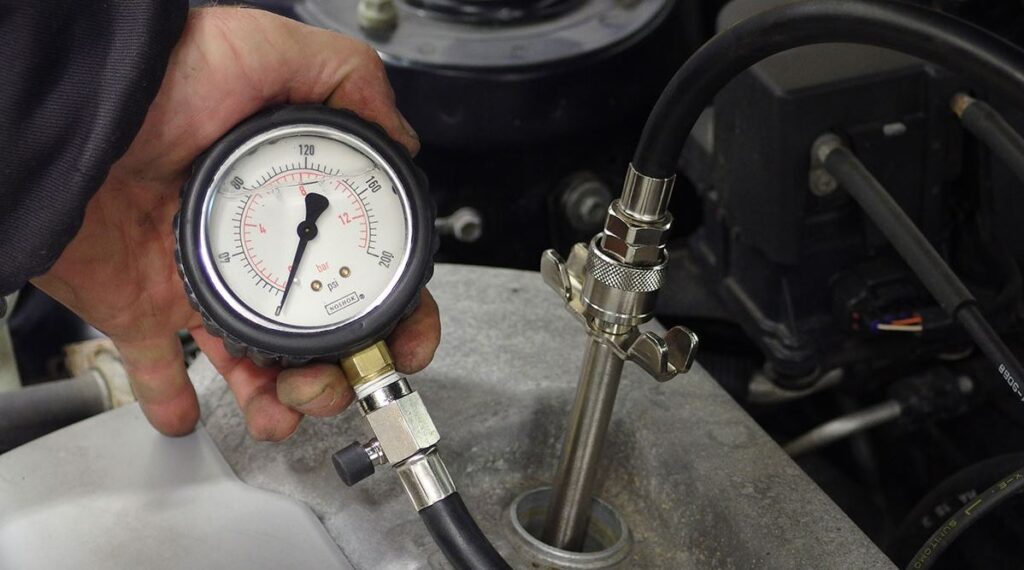 How to Check an Engine's Cylinder Compression - dummies